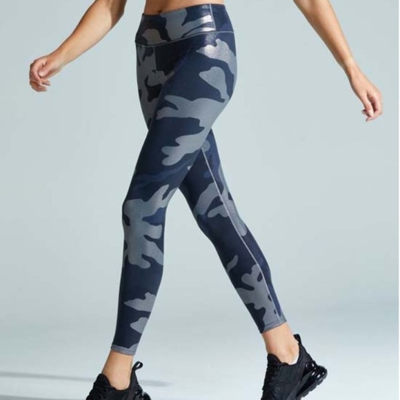 Noli Yoga Blue Camo Guerra Leggings Compression Fit Women’s Small - Picture 2 of 5